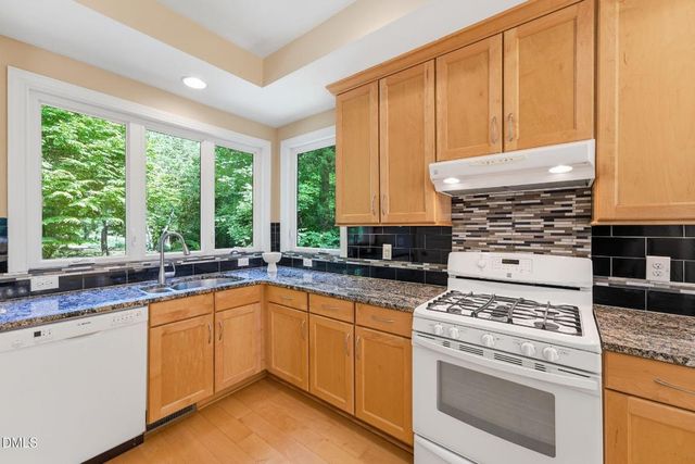 1001 Reaves Drive, Chapel Hill, NC 27516