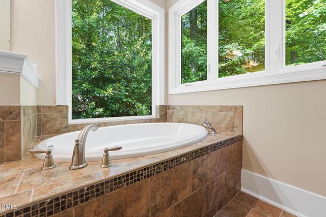 1001 Reaves Drive, Chapel Hill, NC 27516