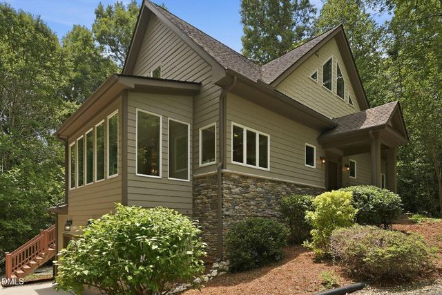 1001 Reaves Drive, Chapel Hill, NC 27516
