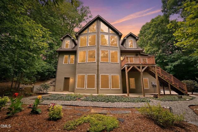 1001 Reaves Drive, Chapel Hill, NC 27516