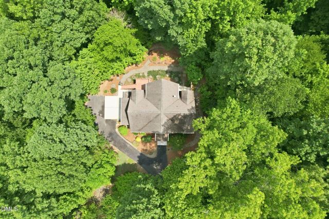 1001 Reaves Drive, Chapel Hill, NC 27516