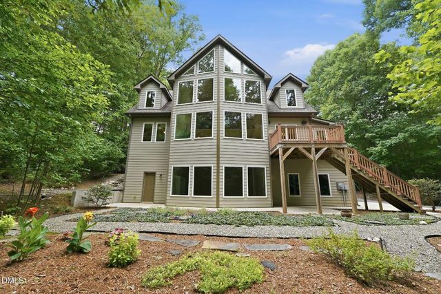 1001 Reaves Drive, Chapel Hill, NC 27516