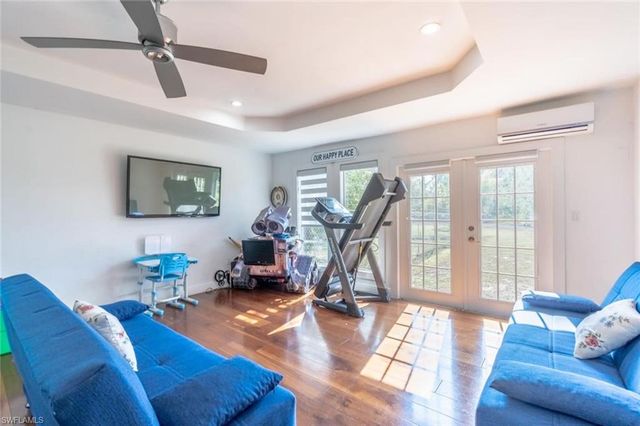 3690 31st AVE NE, Naples, FL 34120