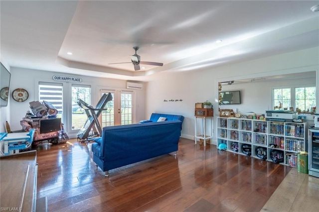 3690 31st AVE NE, Naples, FL 34120