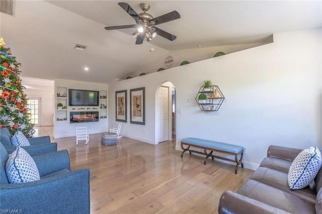 3690 31st AVE NE, Naples, FL 34120