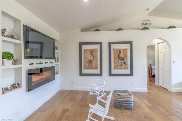 3690 31st AVE NE, Naples, FL 34120