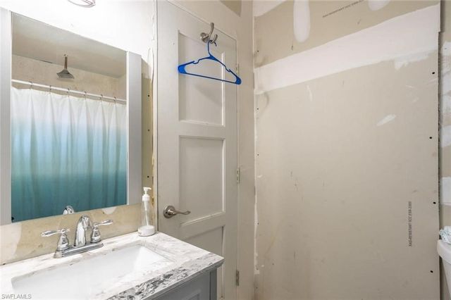 3690 31st AVE NE, Naples, FL 34120