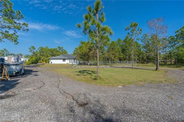 3690 31st AVE NE, Naples, FL 34120