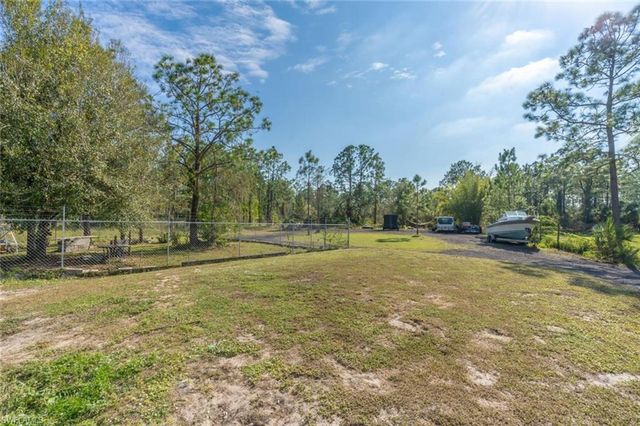 3690 31st AVE NE, Naples, FL 34120