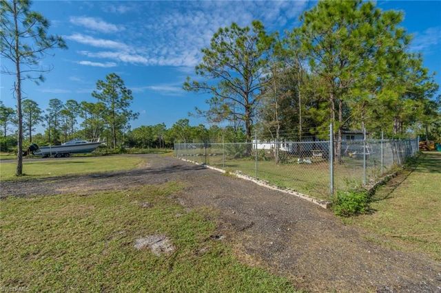 3690 31st AVE NE, Naples, FL 34120