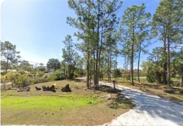 3690 31st AVE NE, Naples, FL 34120