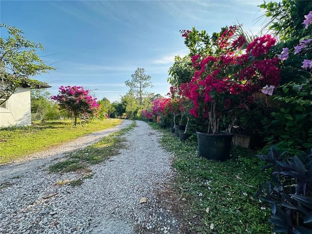 3690 31st AVE NE, Naples, FL 34120