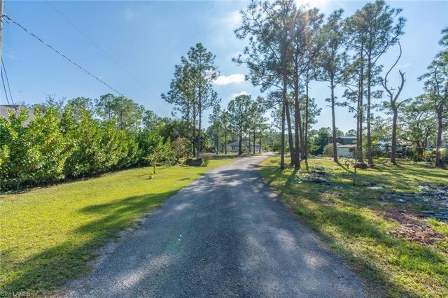 3690 31st AVE NE, Naples, FL 34120