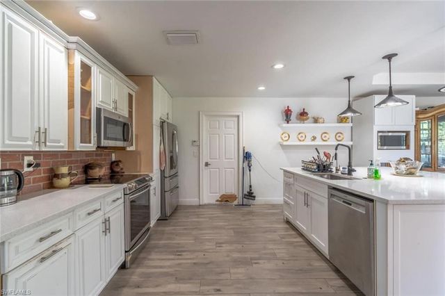 3690 31st AVE NE, Naples, FL 34120