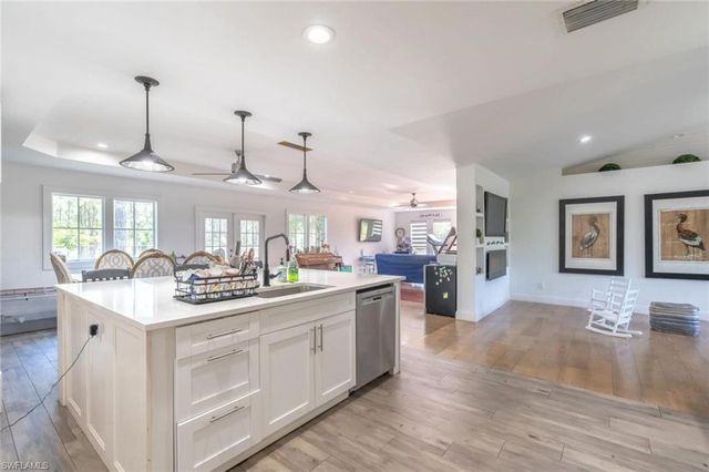 3690 31st AVE NE, Naples, FL 34120