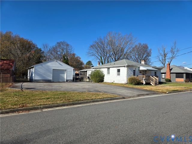 306 Washington Ave, Colonial Heights, VA 23834