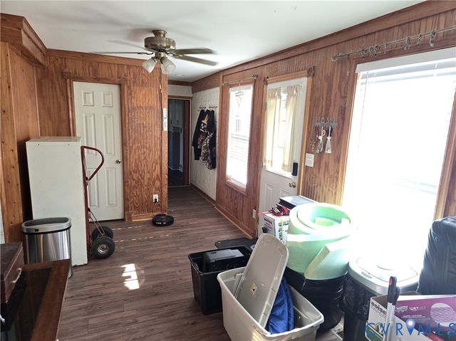 306 Washington Ave, Colonial Heights, VA 23834