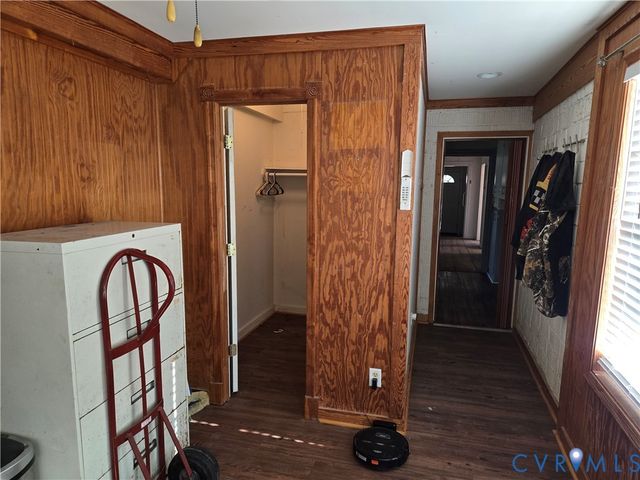 306 Washington Ave, Colonial Heights, VA 23834