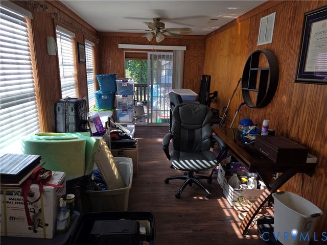 306 Washington Ave, Colonial Heights, VA 23834