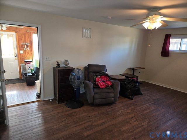 306 Washington Ave, Colonial Heights, VA 23834