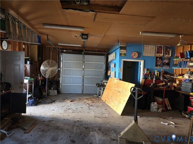 306 Washington Ave, Colonial Heights, VA 23834