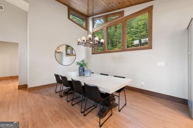 177 Creekside Landing, Ellijay, GA 30540