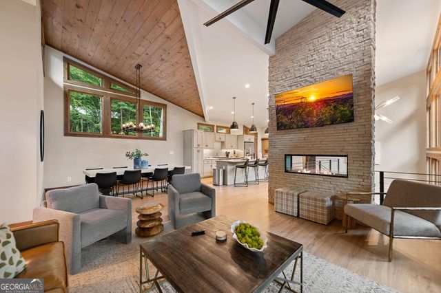 177 Creekside Landing, Ellijay, GA 30540