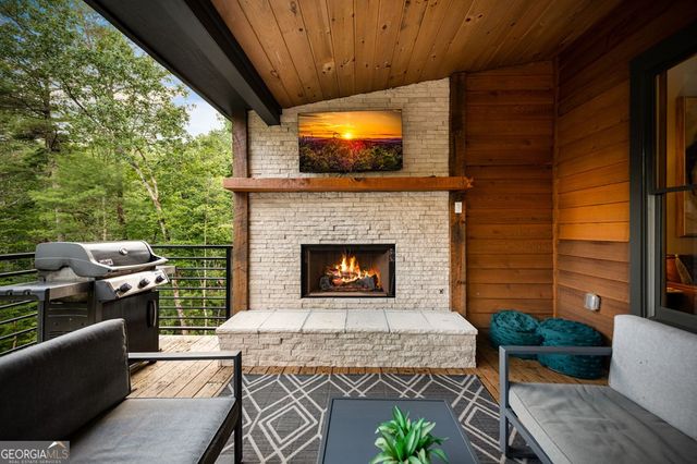 177 Creekside Landing, Ellijay, GA 30540