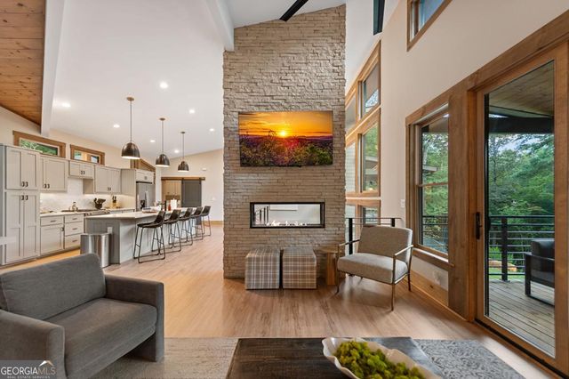 177 Creekside Landing, Ellijay, GA 30540