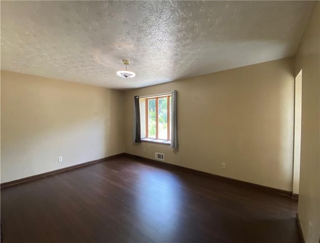 3335 Hillside Drive, Snellville, GA 30078
