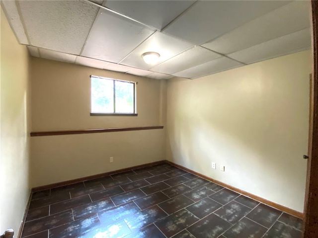 3335 Hillside Drive, Snellville, GA 30078