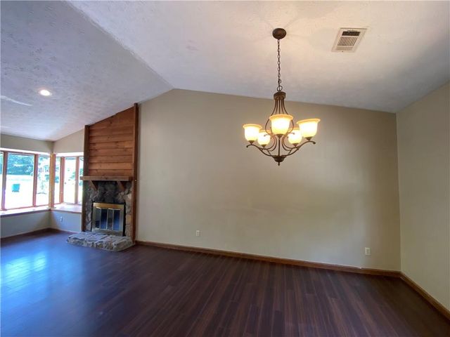 3335 Hillside Drive, Snellville, GA 30078