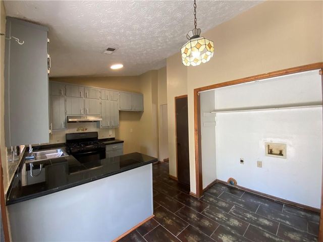 3335 Hillside Drive, Snellville, GA 30078