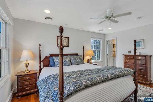 71 New Street, Allendale, NJ 07401