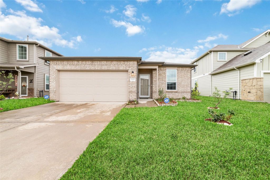 7227 Hobby Wind Ridge Drive, Houston, TX 77075