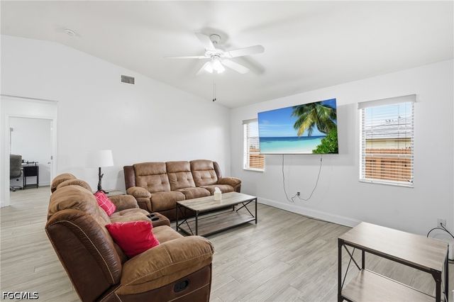 139 SE 30th ST, Cape Coral, FL 33904