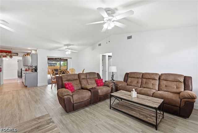 139 SE 30th ST, Cape Coral, FL 33904