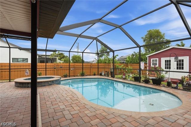 139 SE 30th ST, Cape Coral, FL 33904