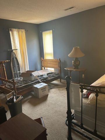 2 Manor Boulevard, Hanahan, SC 29410