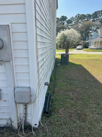 2 Manor Boulevard, Hanahan, SC 29410