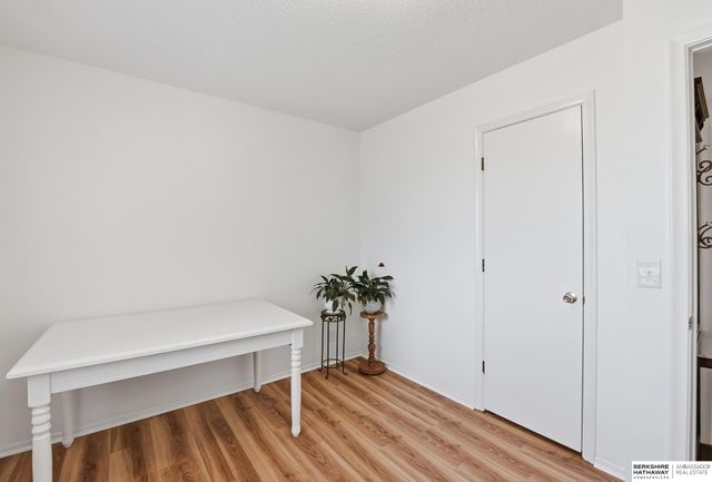 13059 Meredith Avenue, Omaha, NE 68164