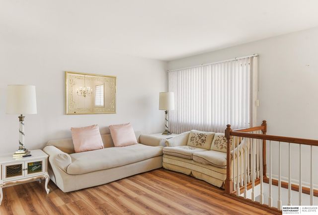 13059 Meredith Avenue, Omaha, NE 68164