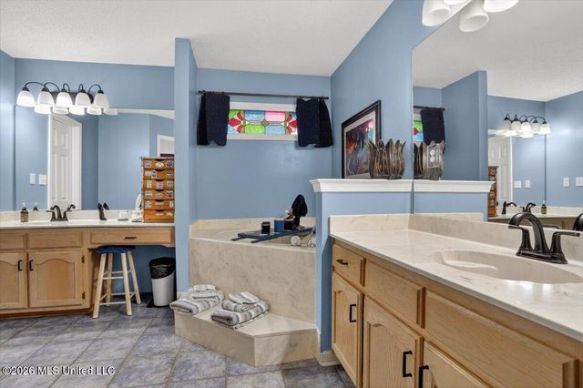 7288 Foxdale Drive, Olive Branch, MS 38654