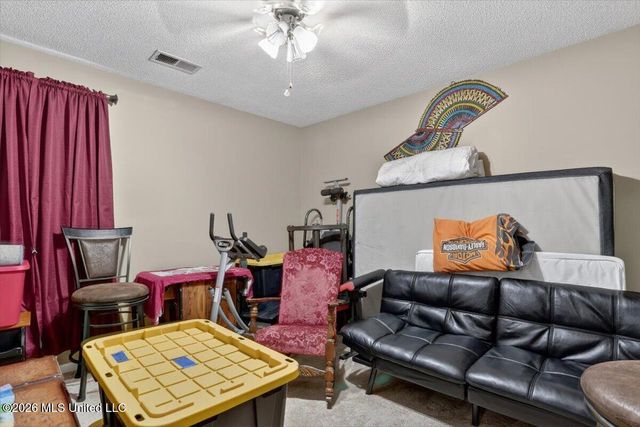 7288 Foxdale Drive, Olive Branch, MS 38654