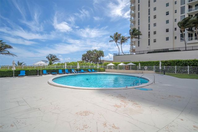 2800 N Ocean Drive B15C, Singer Island, FL 33404