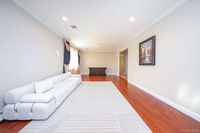 104 Highland Road, Staten Island, NY 10308