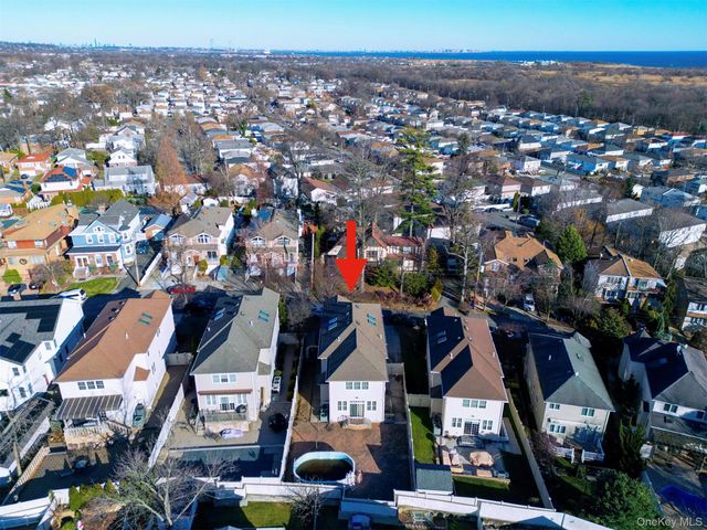 104 Highland Road, Staten Island, NY 10308