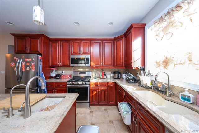 104 Highland Road, Staten Island, NY 10308