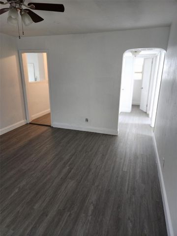 2544 16TH AVENUE S A, St Petersburg, FL 33712