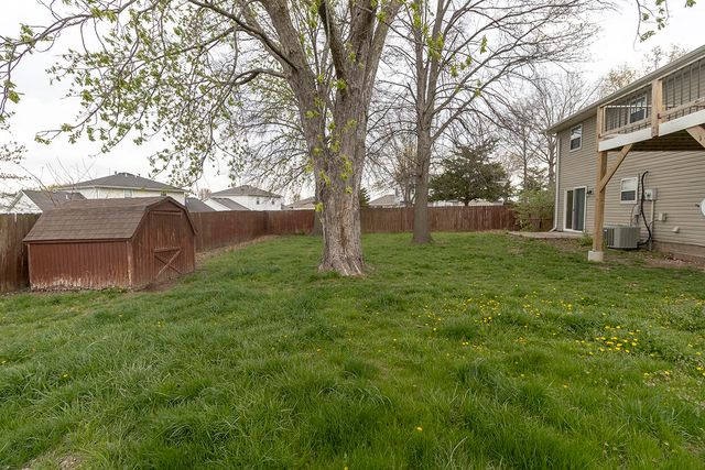 4195 N RIVIERA DR, Columbia, MO 65202